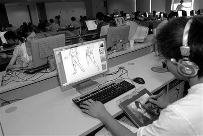 東湖高新引領(lǐng)產(chǎn)業(yè)變革 14項(xiàng)特惠政策落地，動(dòng)漫開發(fā)迎來“激進(jìn)”發(fā)展新機(jī)遇